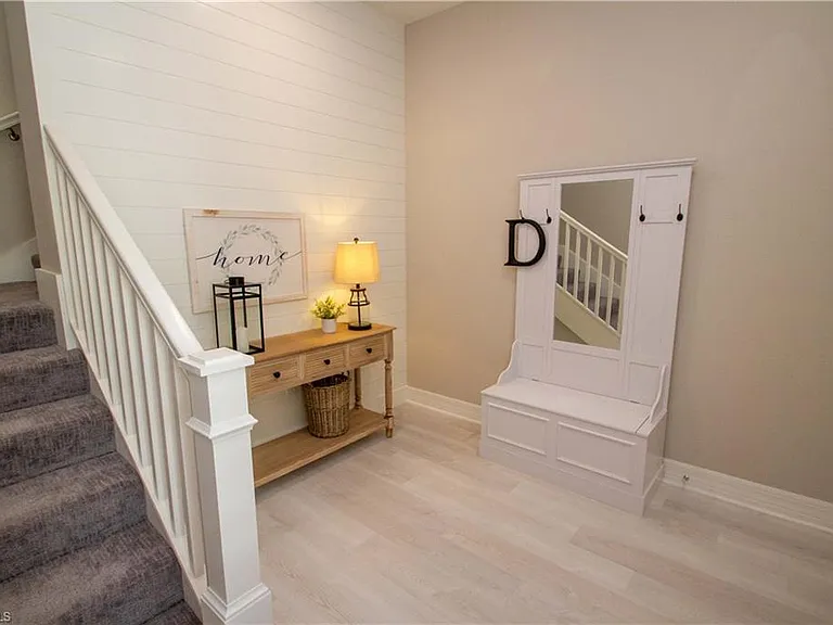 251 Indies Dr E #202 — Photo 3