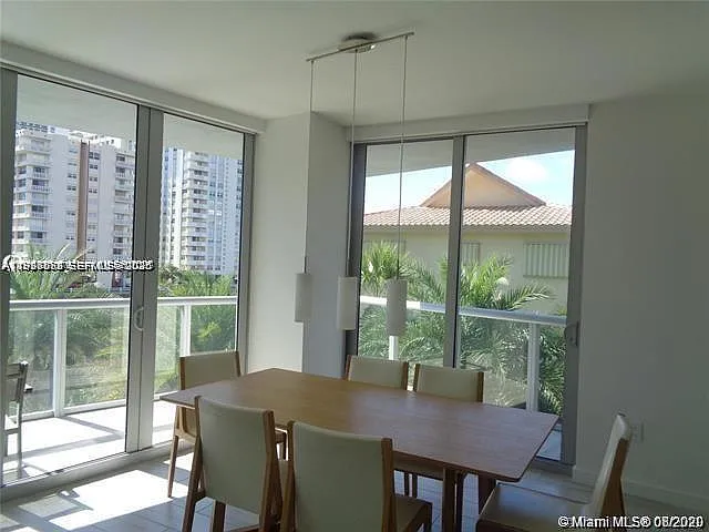 2600 E Hallandale Beach Blvd #T301 — Photo 4