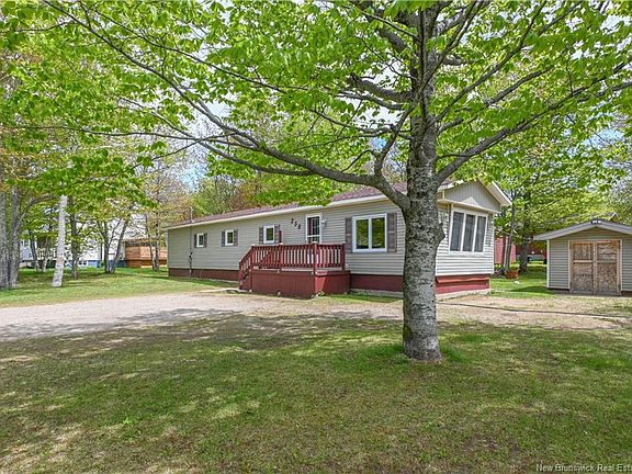 3rd image of 258 Du Bocage St