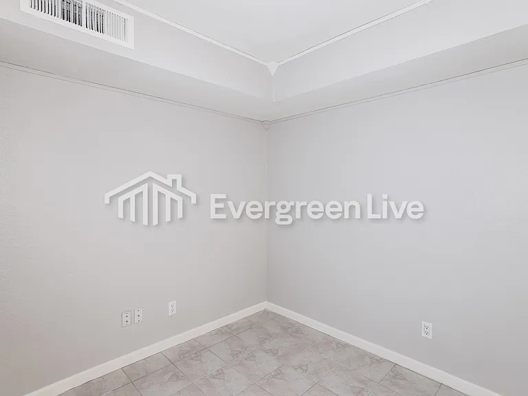 6604 W Christy Dr — Photo 11
