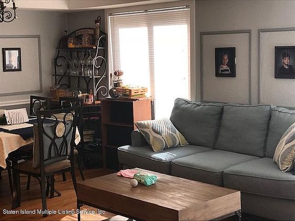 4th image of 82 Wolkoff Ln