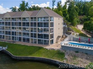 230 Plaza Gardens Ct #1D, Camdenton, MO 65020
