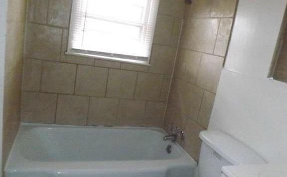 3rd image of 428 Hardesty Ave