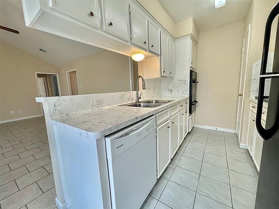 5th image of 1322 Dorsetshire Dr