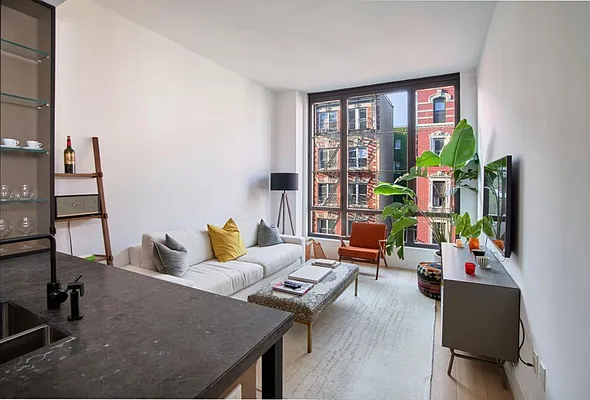 Rented by ConquestAdvisors | media 40