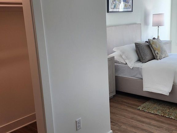 4th image of 608 Frank E Rodgers Blvd S #307