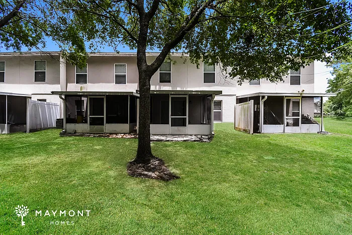 11840 Lake Bend Cir — Photo 3