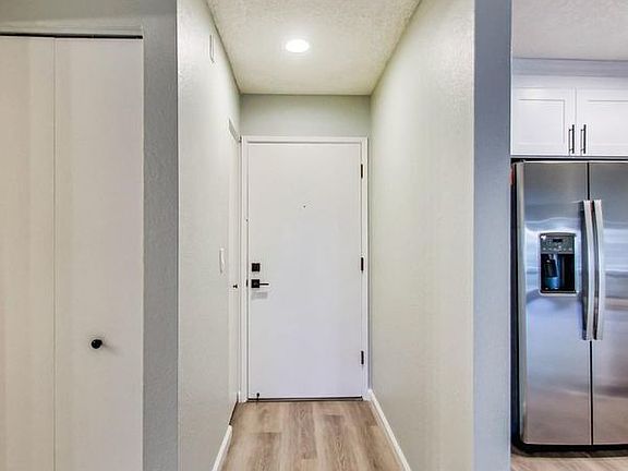 4th image of 240 N Bayshore Blvd APT 114