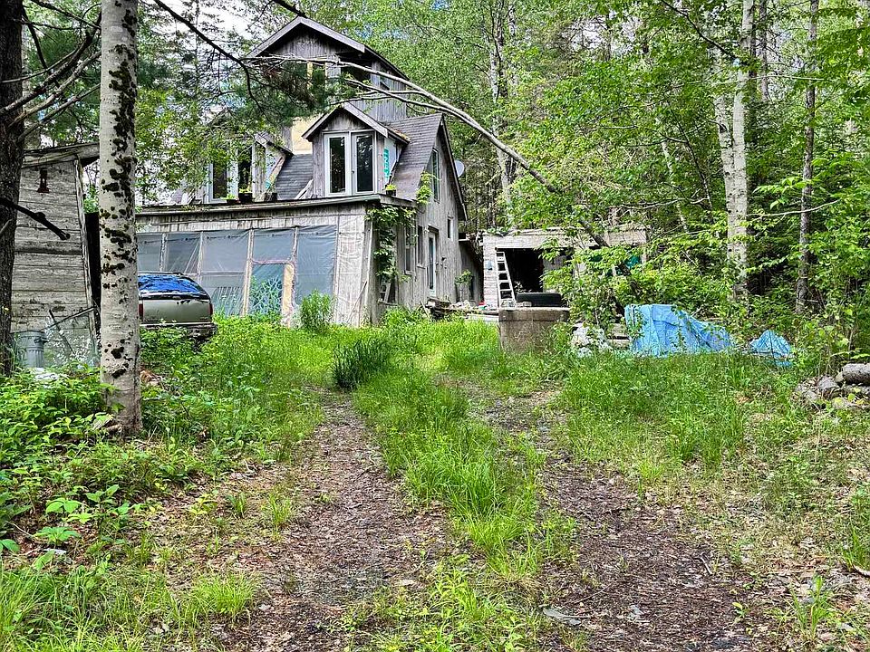 1st image of 320 Charles Hill Rd