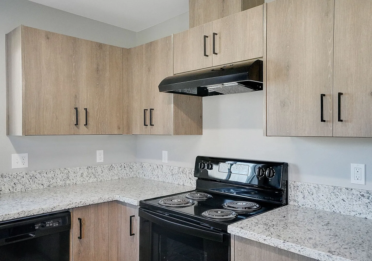 2Bd/2Ba Upper Level Apartment - Available Soon! — Photo 1