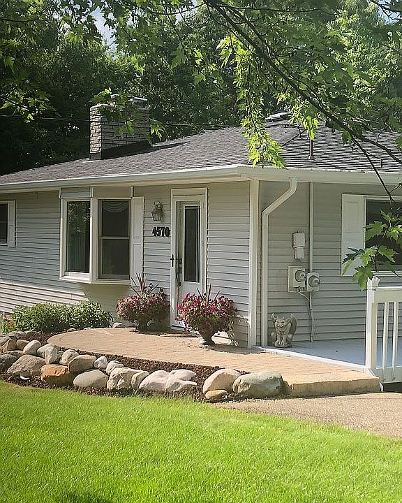 1st image of 4570 Dora Ln