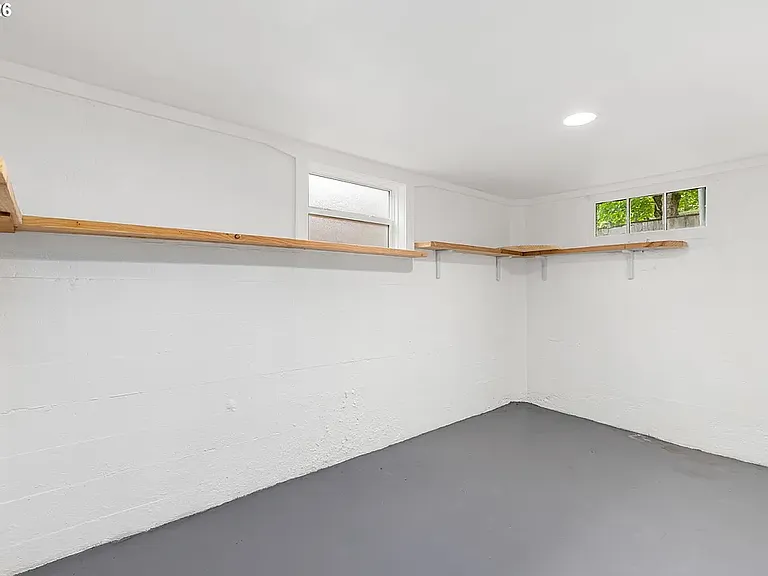 923 NE Tillamook St — Photo 14