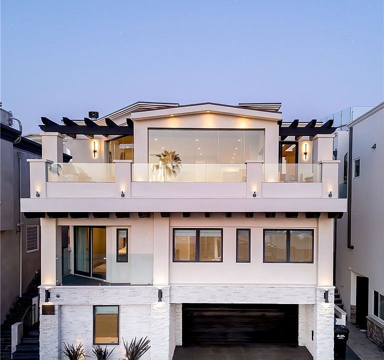 1st image of 1106 Palm Dr