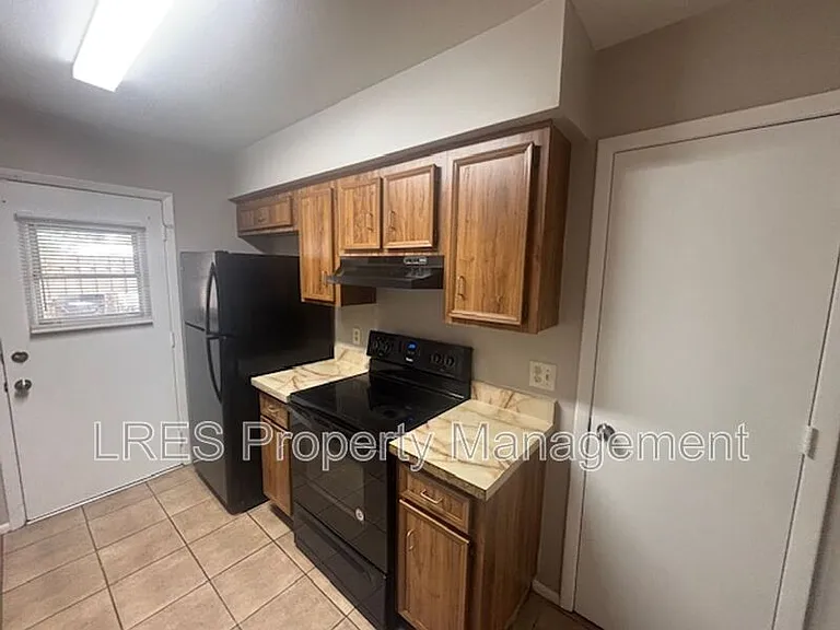 4638 Lighthouse Cir #1 — Photo 8