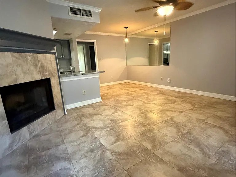 3919 Fairmont Pkwy #205 — Photo 9