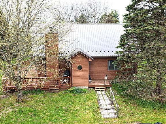3rd image of 7362 Windsor Rd