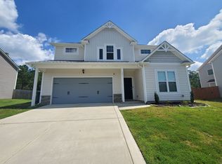 171 Ledgebrook Ln, Raeford, NC 28376