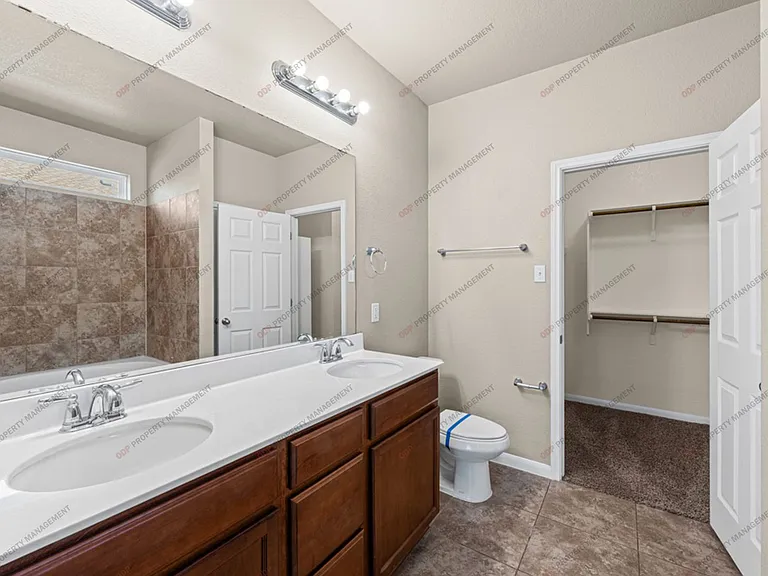 8012 Redbrush — Photo 14