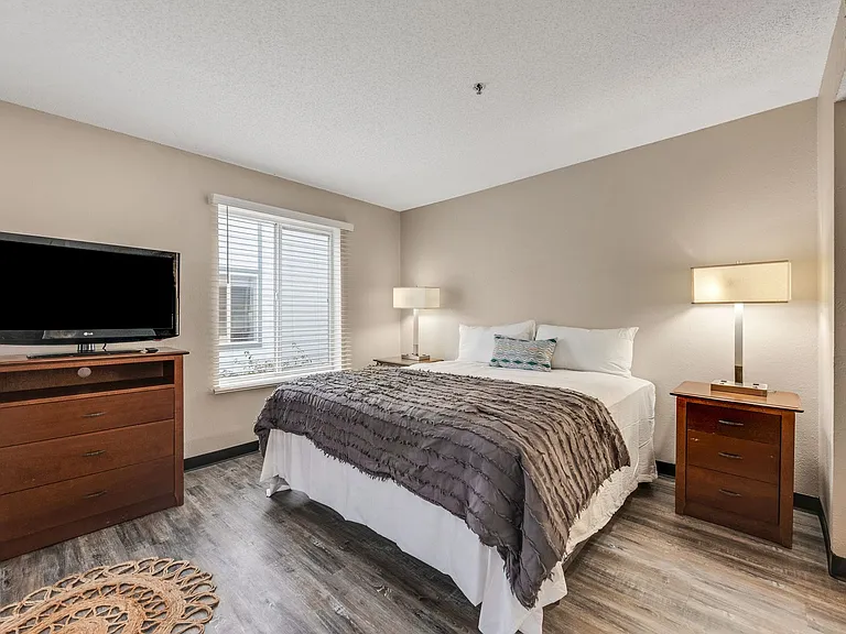 Vivo Living Charlotte (Tryon) — Photo 31
