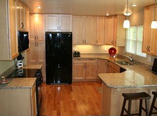 1211 Dandy Loop Rd, Yorktown, VA 23692