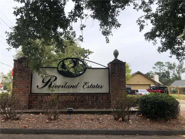 158 Holly Dr, La Place, LA 70068