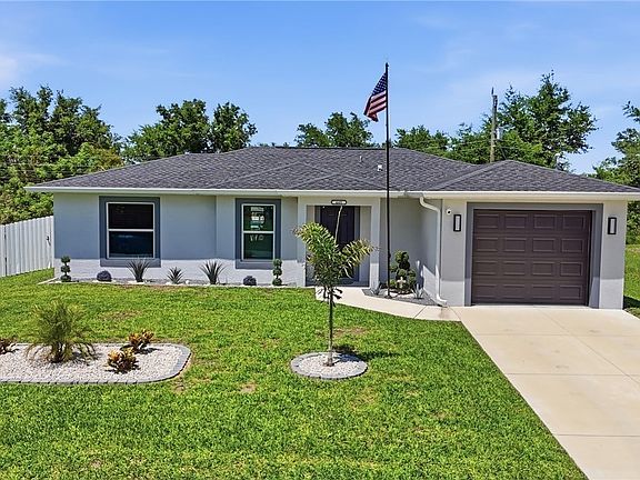 3rd image of 448 Glengary Cir