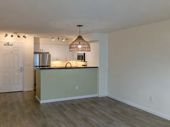 8100 Oceanview Ter APT 301, San Francisco, CA 94132
