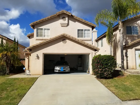 13746 Gateway View Dr, El Cajon, CA 92021