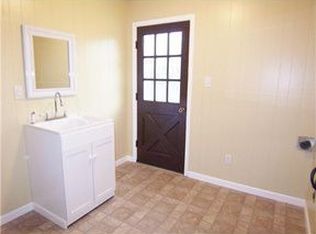 673 E River Rd, Glenmora, LA 71433