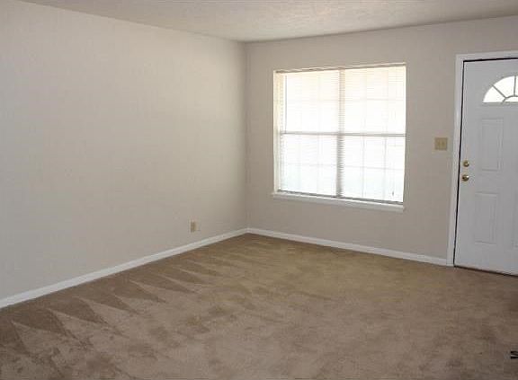3rd image of 4316 NW Lincoln Ave