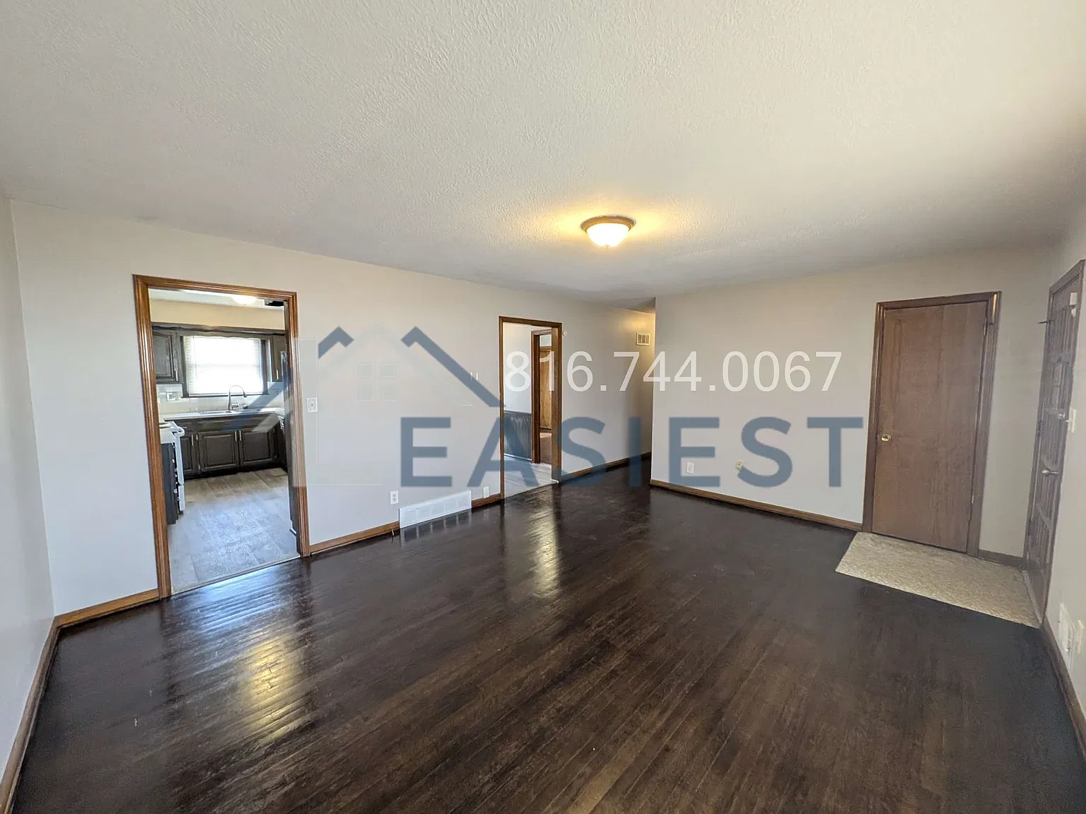 3 bed, 1.5 bath, 1200 sqft, $1,245 — Photo 2