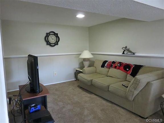 3rd image of 6331 Queens Lace Cir