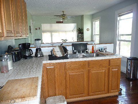 Kitchen. Tile countertops