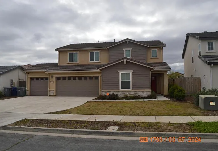 1663 Thistle Ln — Photo 3