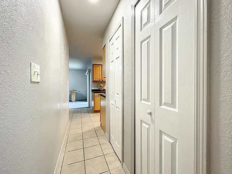Park Manor Dr — Photo 20