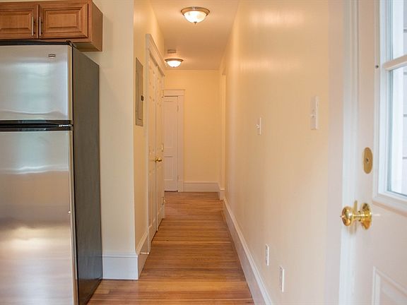 4th image of 200 Reservation Rd