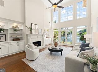 4200 Brookside Ln, Roswell, GA 30076