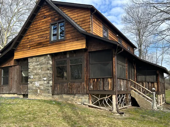 5 Riverby Ln, West Park, NY 12493