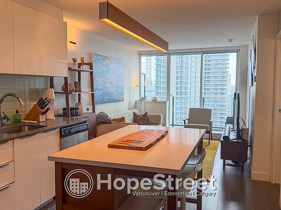 3rd image of 1325 Rolston St #2205