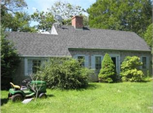 7 Cottle Ln, West Tisbury, MA 02575