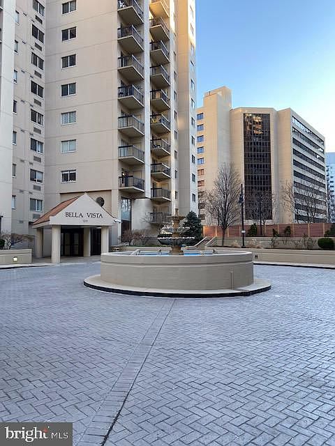 1st image of 1211 S Eads St APT 910