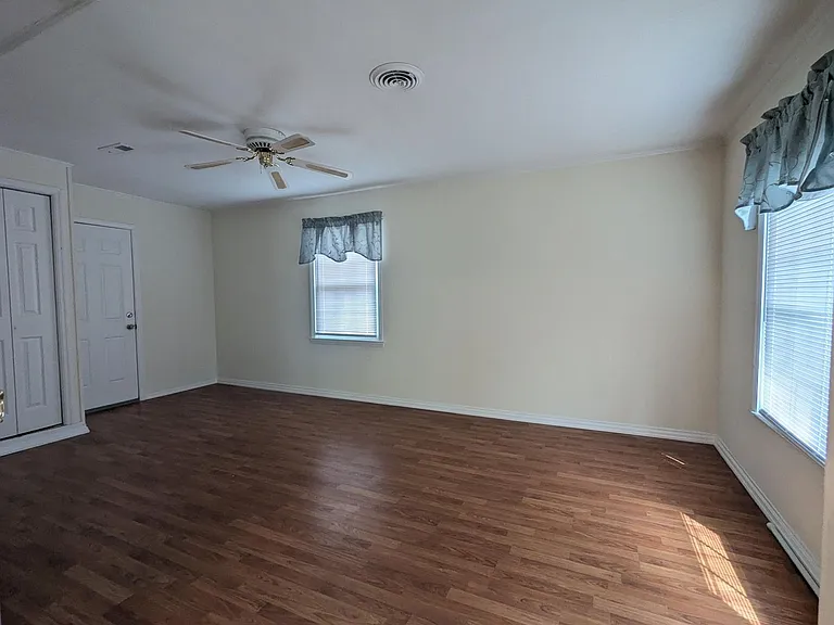 4356 Cheviot Dr — Photo 9
