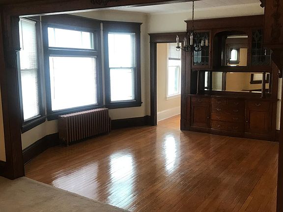 5th image of 1145 Jessie St #1