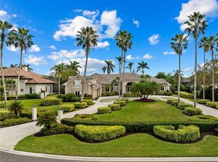 2832 Silverleaf Ln, Naples, FL 34105