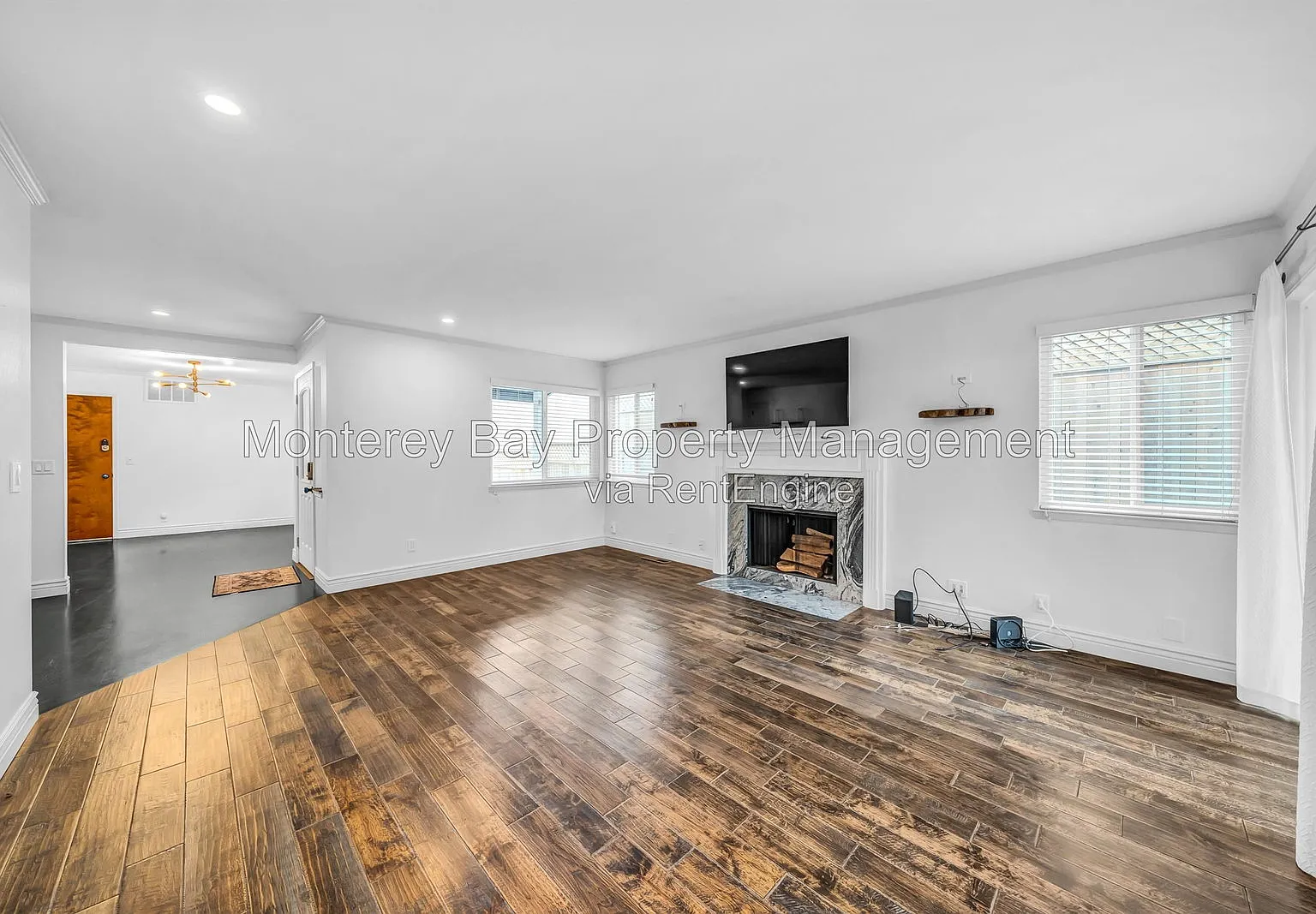 3 bed, 2.0 bath, 1300 sqft, $4,495 — Photo 4