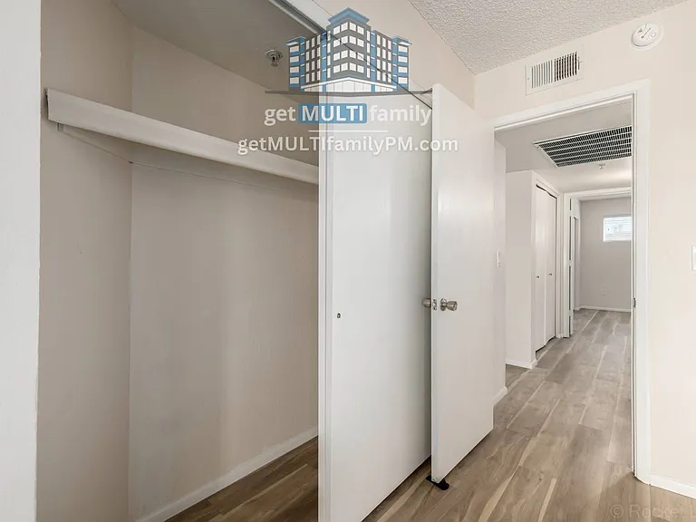 11640 N 51st Ave #237 — Photo 28