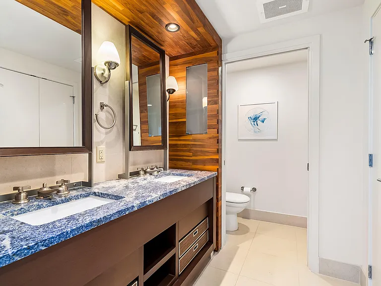 6899 Collins Ave #1409 — Photo 32