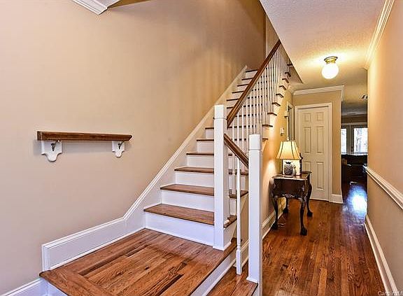 2nd image of 7415 Newmans Ln #7415