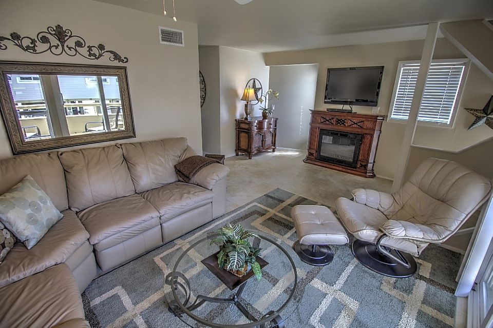 1st image of 401 Island Ave Unit 2