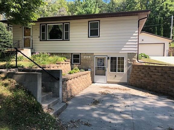 2nd image of 604 Auburn Ave S